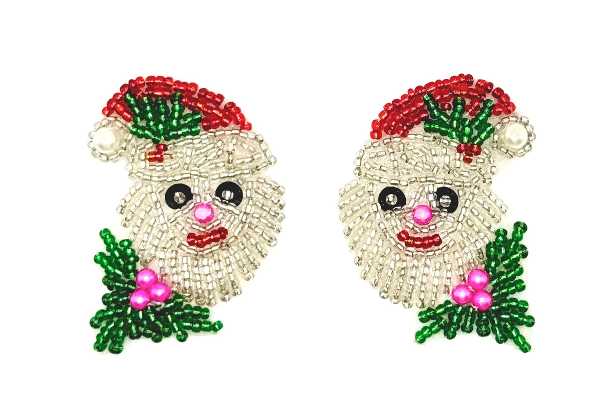 Cara de Papá Noel con gorro en cuentas de 2” x 1.25”
