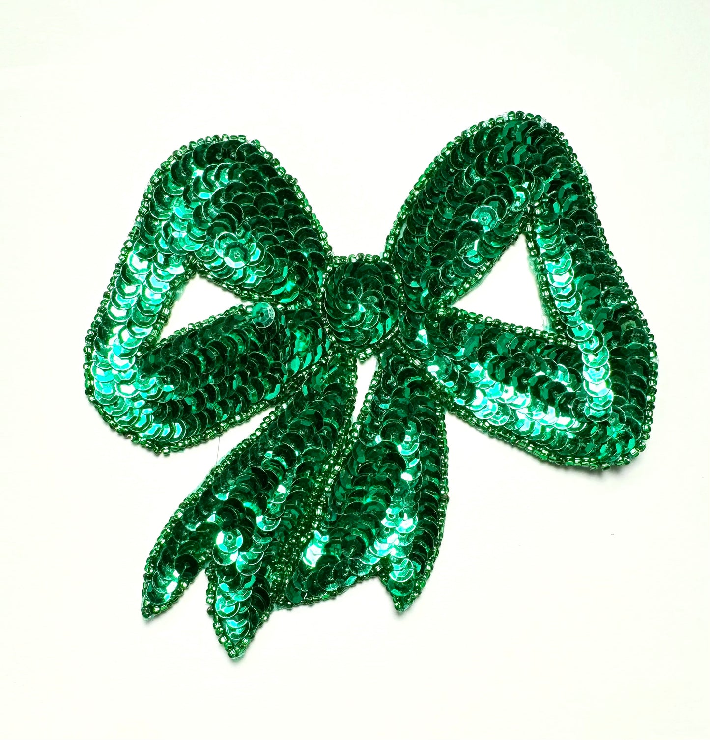 Lazo - Lentejuelas y abalorios verde esmeralda 4.5" x 4.5"