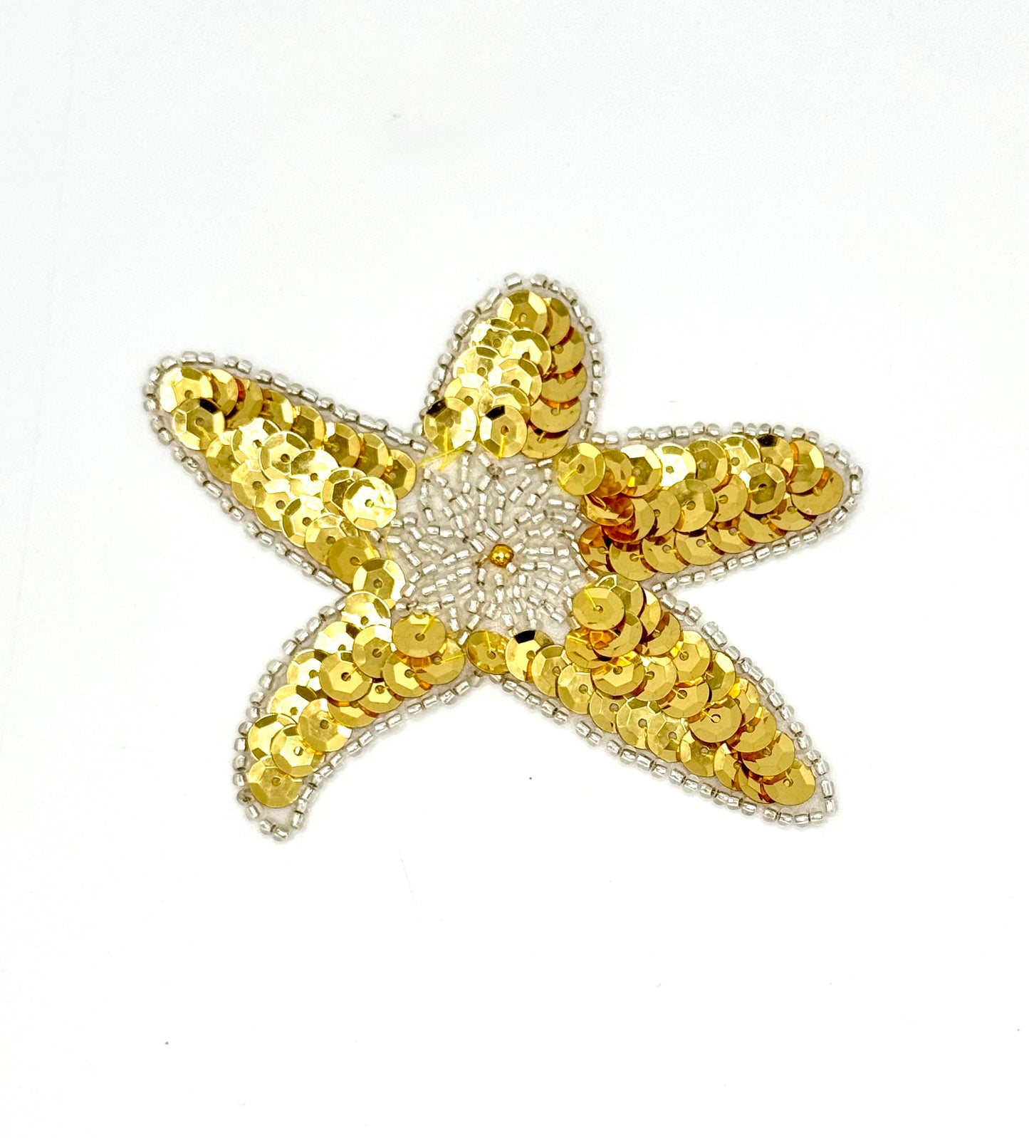 Estrella de mar con lentejuelas doradas y cuentas plateadas de 10 cm x 7,5 cm