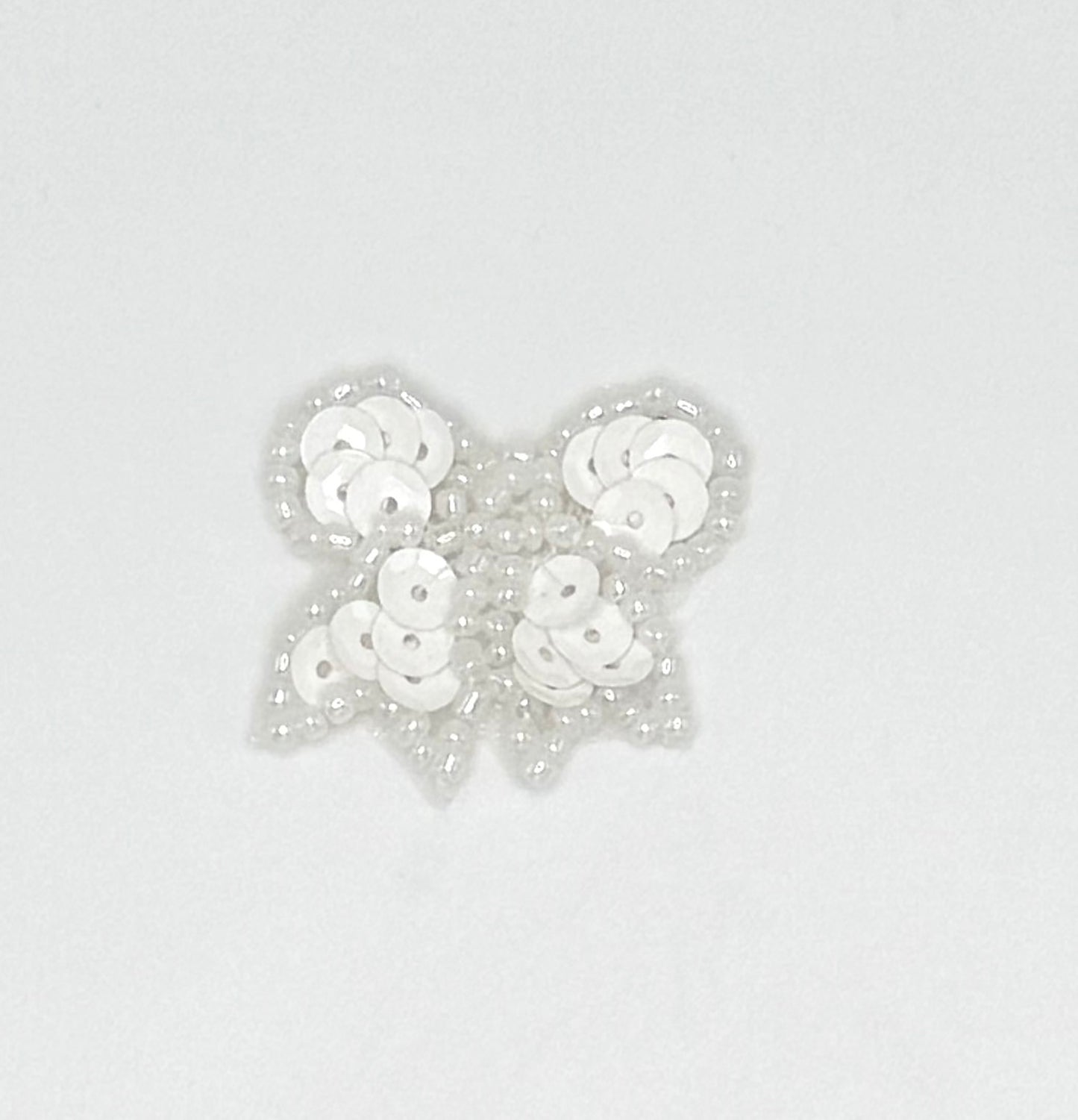 Lazo - Lentejuelas y abalorios blancos 3,18 cm x 2,54 cm