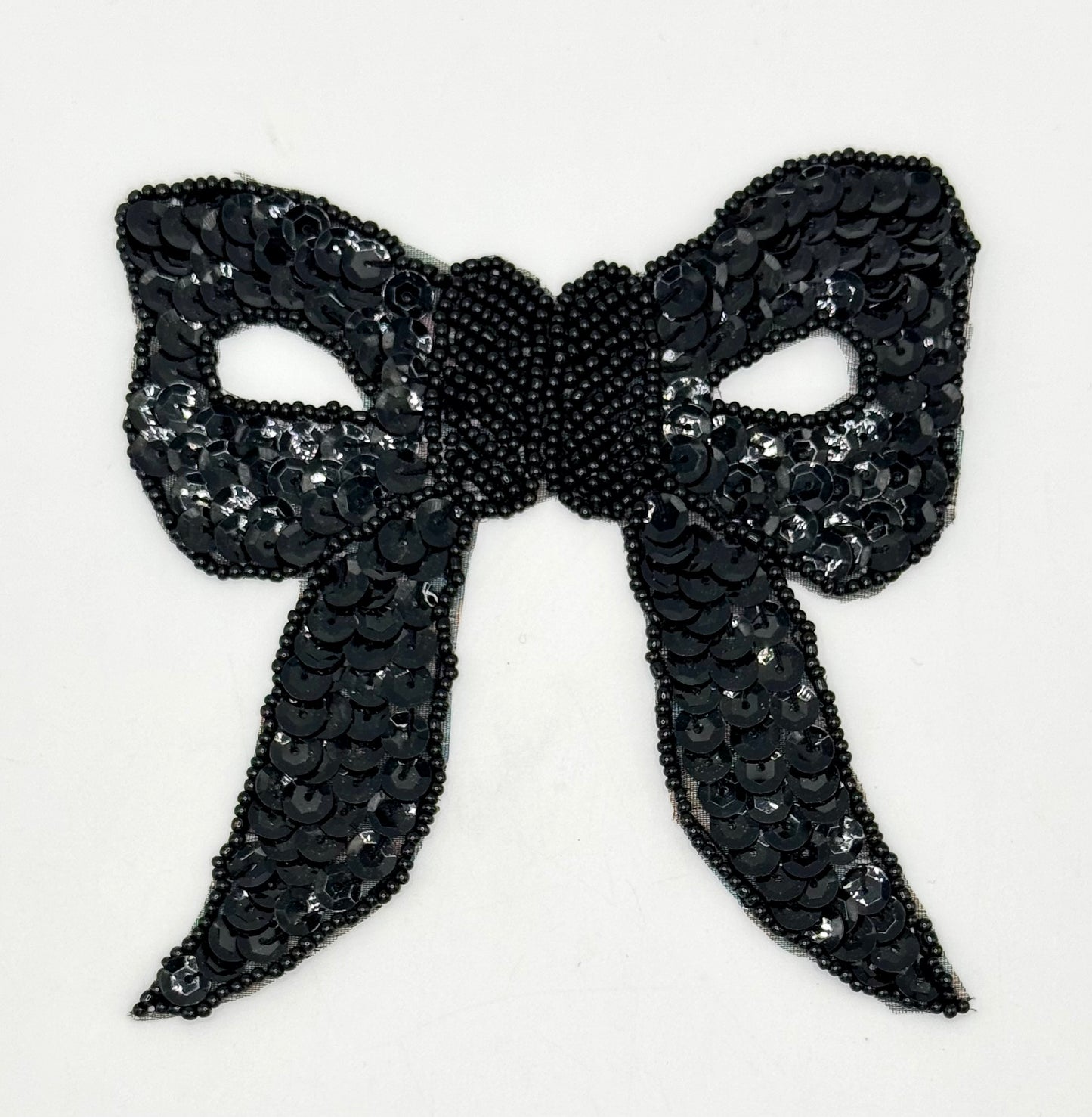 Moño Negro de Lentejuelas con Centro de Cuentas 4.25" x 4.25"