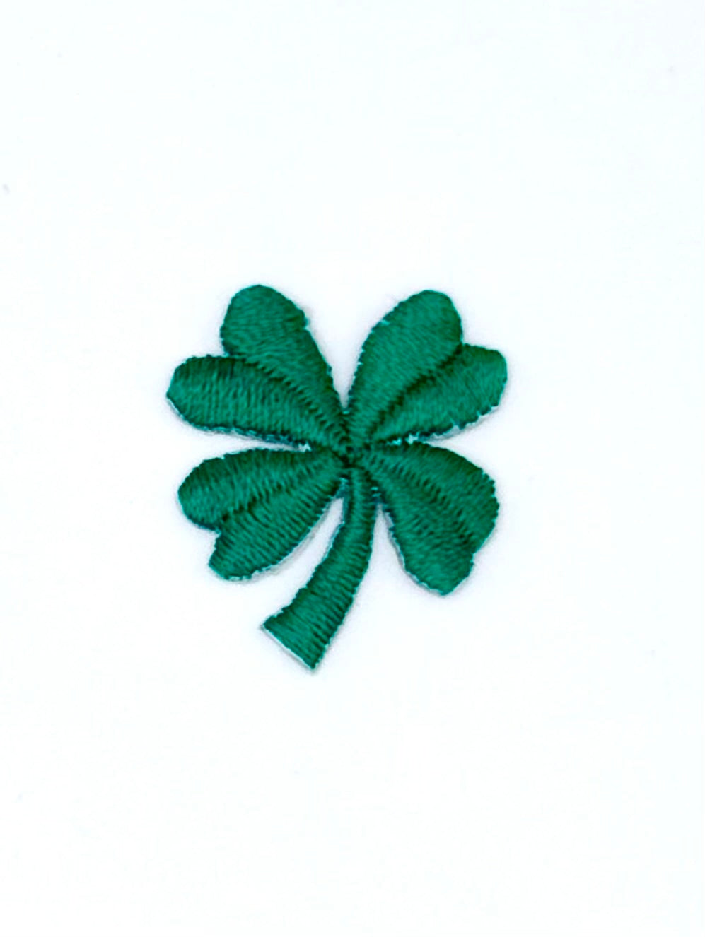 Trébol de Cuatro Hojas Bordado Verde Termoadhesivo - 3.8 cm x 3.2 cm o 2.5 cm x 2.2 cm