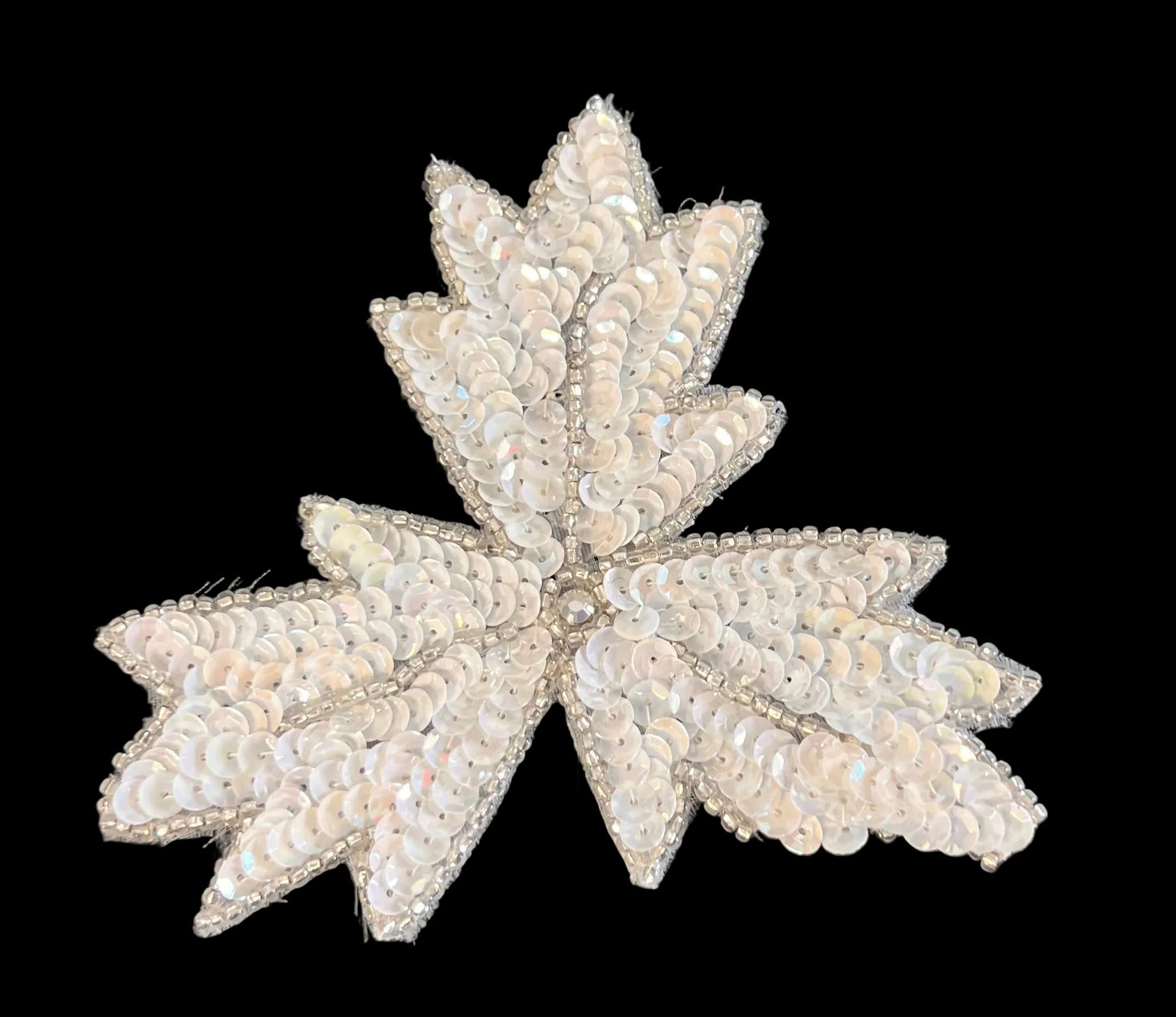 Hoja blanca con centro de cristal de 5" x 5"