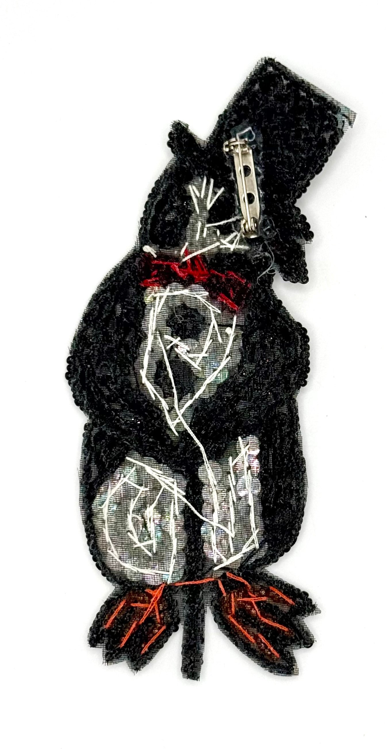 Pingüino con Sombrero de Copa, Pajarita Roja y Bastón 5" x 2.25"
