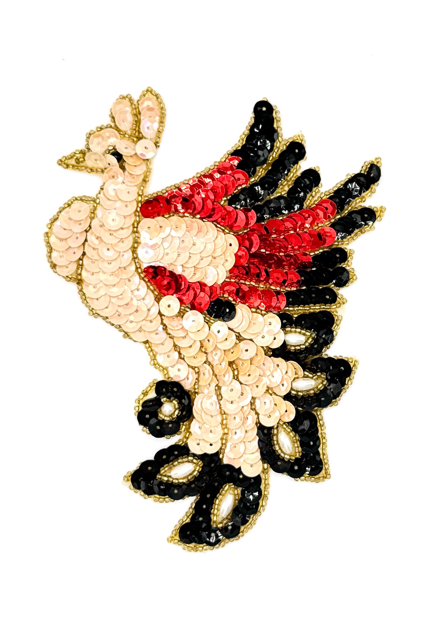 Aplicación de ave con lentejuelas y cuentas 5.5" x 4"