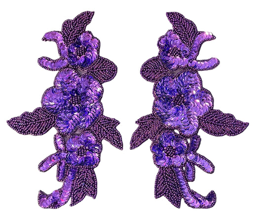 Par de flores con apliques de flores de lentejuelas moradas con hojas de cuentas (7.5" x 4.5")
