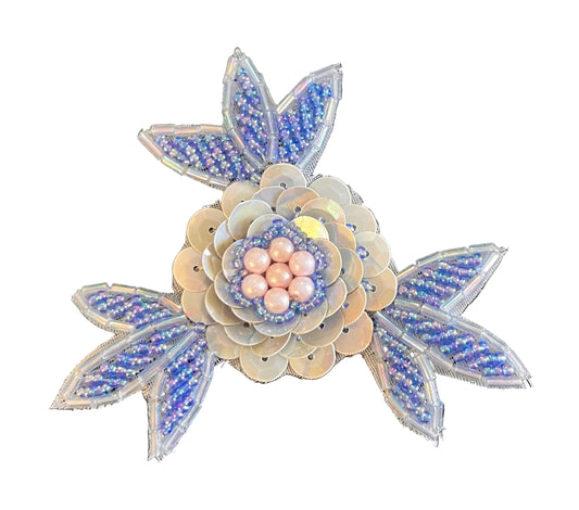 Aplicación de Flores con Lentejuelas Grises y Azul Claro, Cuentas y Perlas de Imitación 3"