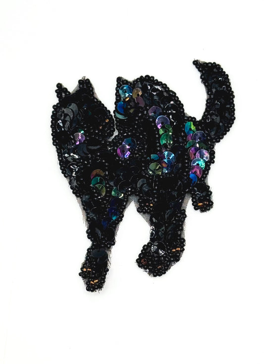 Caballos Dobles con Lentejuelas Negras y Negras Iridiscentes y Cuentas de 3.25" x 3"