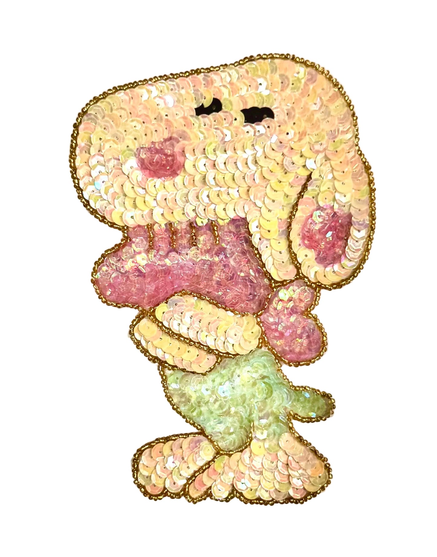 Caracterización Vintage de Snoopy con Colores Pastel - Lentejuelas y Cuentas Doradas 15.24 x 10.8 cm