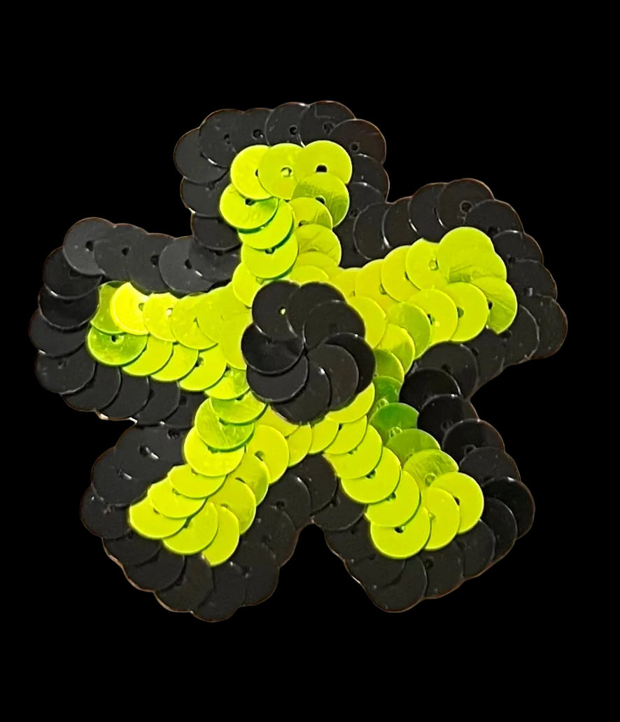Flor Lima Verde con Negro 2.25"