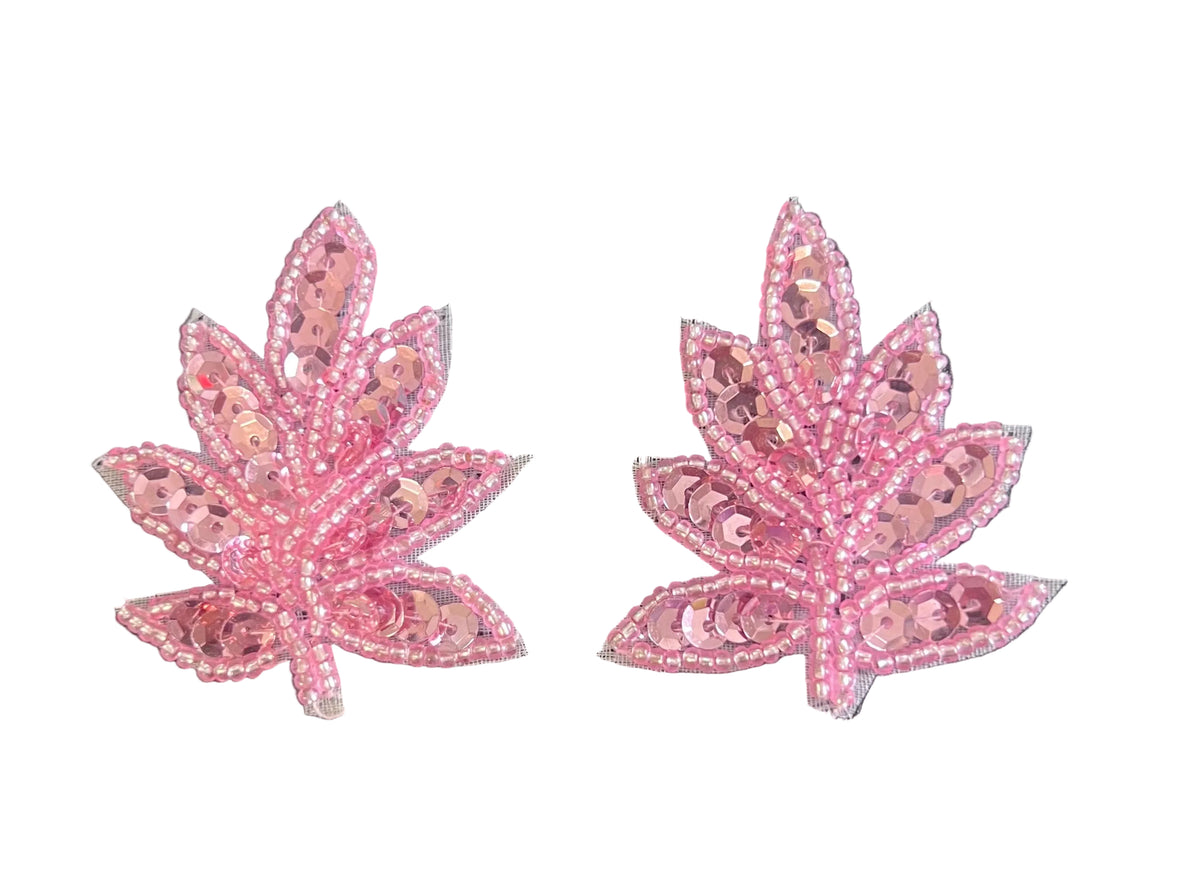 Par de hojas con lentejuelas rosas, rojas o plateadas y cuentas plateadas 3,8 cm x 5 cm