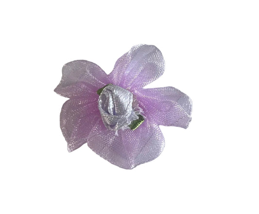 Flor hecha a mano con organza morada de 2,5 cm