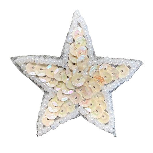 Estrella con lentejuelas beige y abalorios blancos de 2,5"