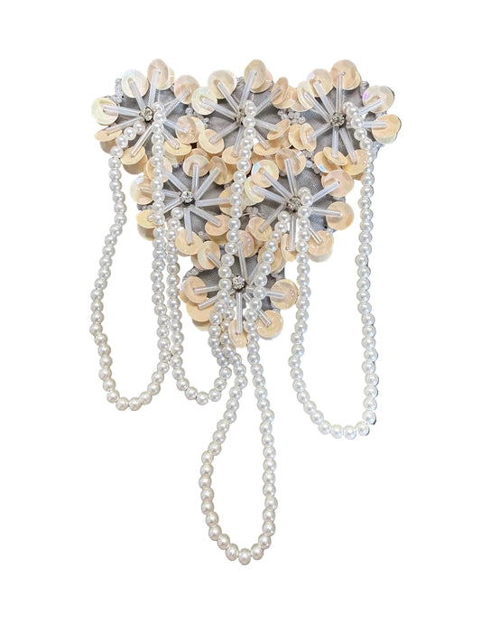 Hombrera - Lentejuelas beige - Cuentas blancas - Pedrería 6" x 4"