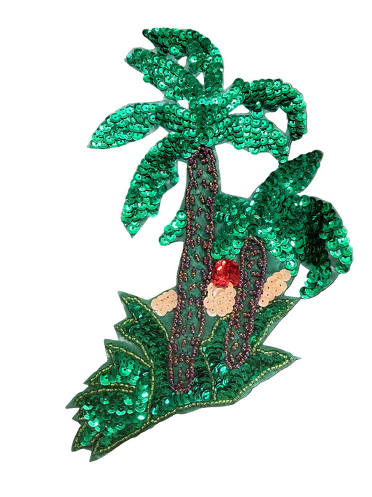 Palmera y atardecer con lentejuelas verdes, bronce, rojas y beige con cuentas verdes y bronce 7" x 5.5"