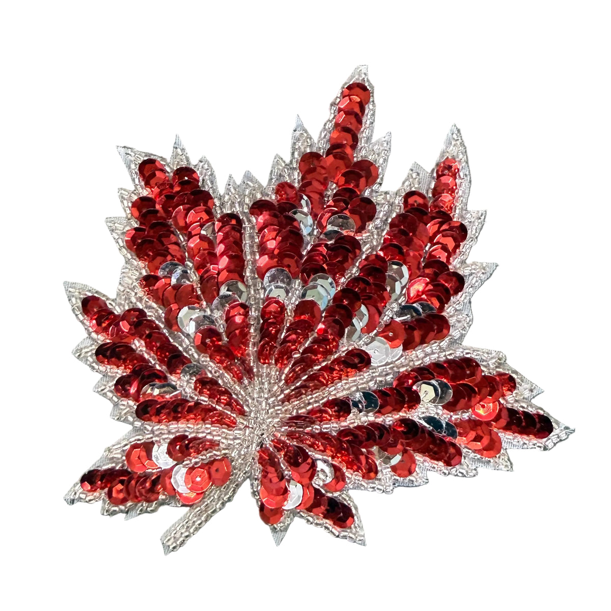 Hoja - Lentejuelas Rojas/Plateadas - Cuentas Plateadas 4.5” x 4.5”