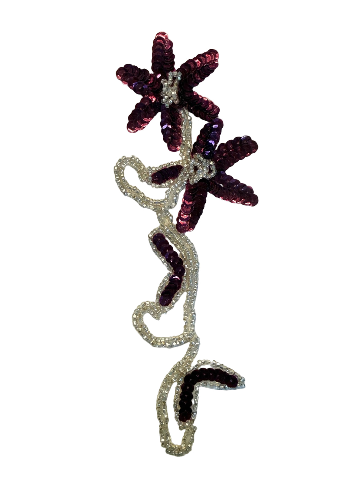 Flores con lentejuelas malva, cuentas plateadas y pedrería de 20.32 cm x 7.62 cm. Elija par o individual.