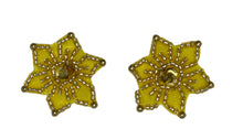 Load image into Gallery viewer, Snowflake Pair Gold Beads 1.5&quot; x 1.5&quot;