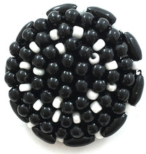 Load image into Gallery viewer, Button Black and white Beads 1&quot;