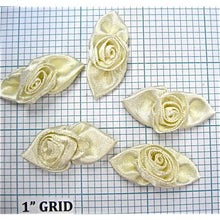Load image into Gallery viewer, Flowers Set of 5 Satin Flowers Ecru cream ribbon style